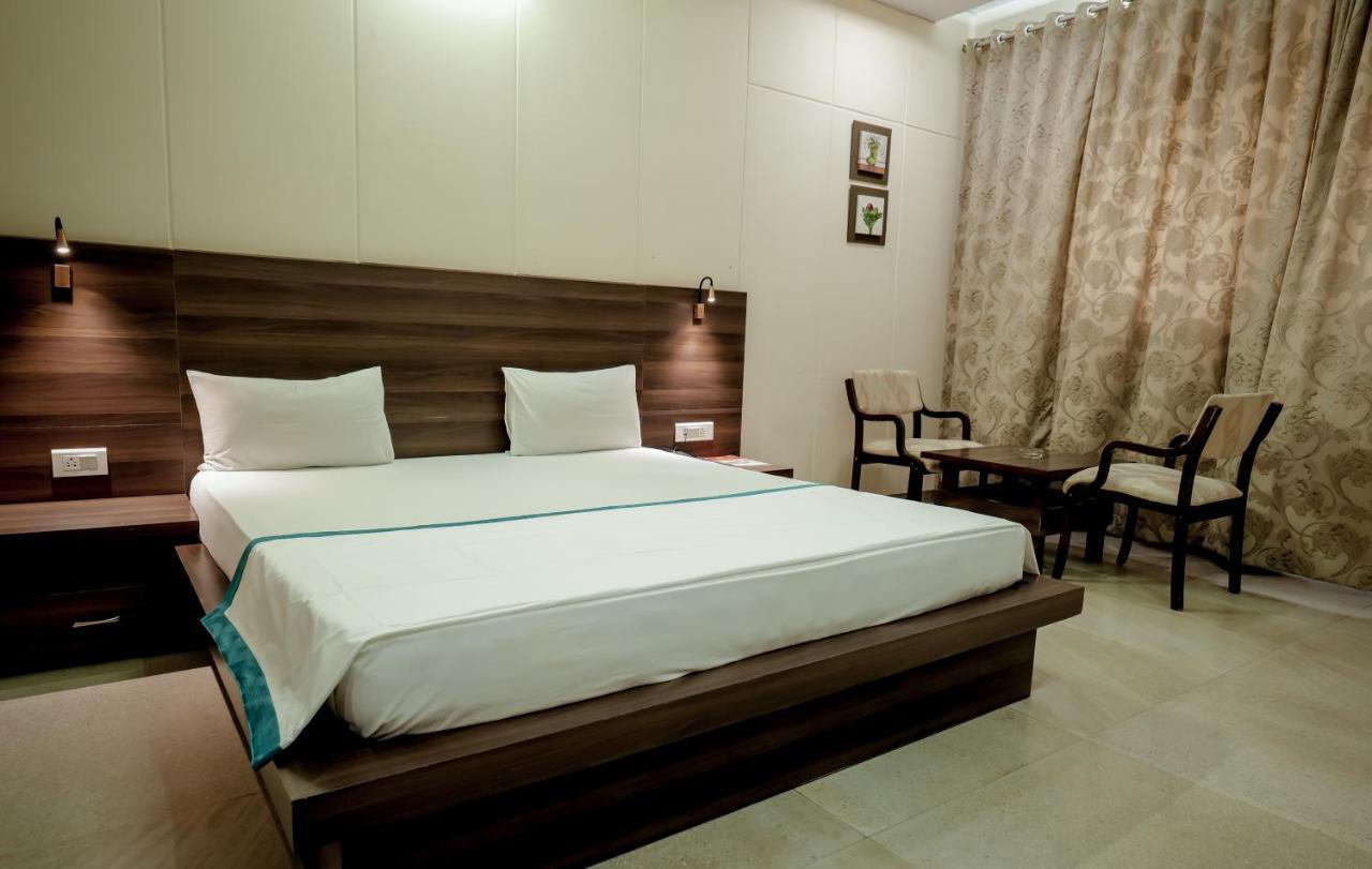 Hotel Highway King Behror Buitenkant foto