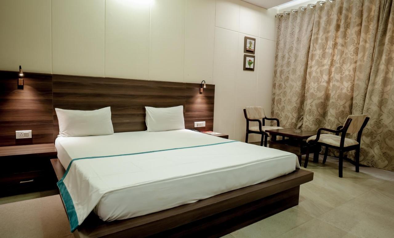 Hotel Highway King Behror Buitenkant foto